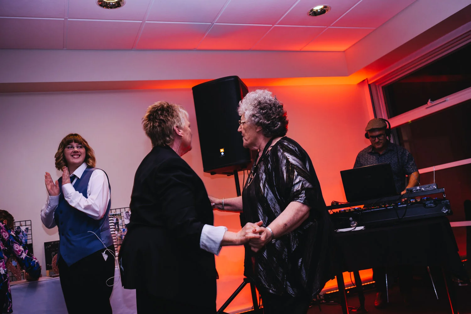 2018_caitlin&nate_webpics-347.jpg