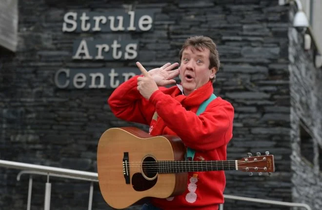 Tom Sweeney's 'Family Christmas Cracker' 2017