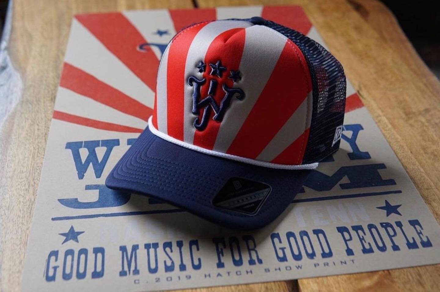 She&rsquo;s beautiful.

#Repost @domehatsderek615
・・・
New Hat over at @whiskeyjam !!! The limited edition @hatchshowprint design. You know what to do next 
#domehats #dobetter #everyhathasastory #whiskeyjam