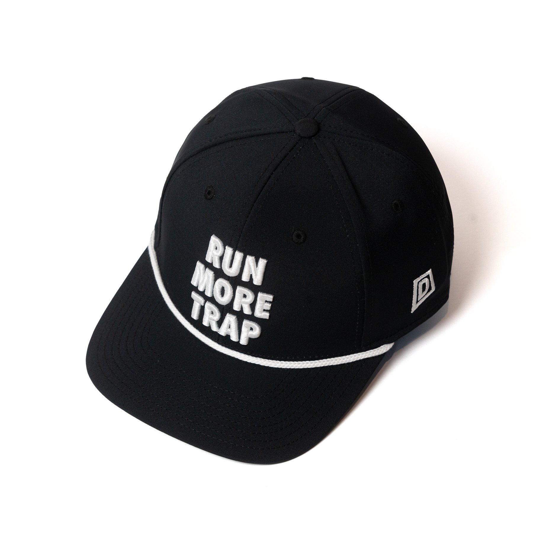 Run More Trap - Black/White