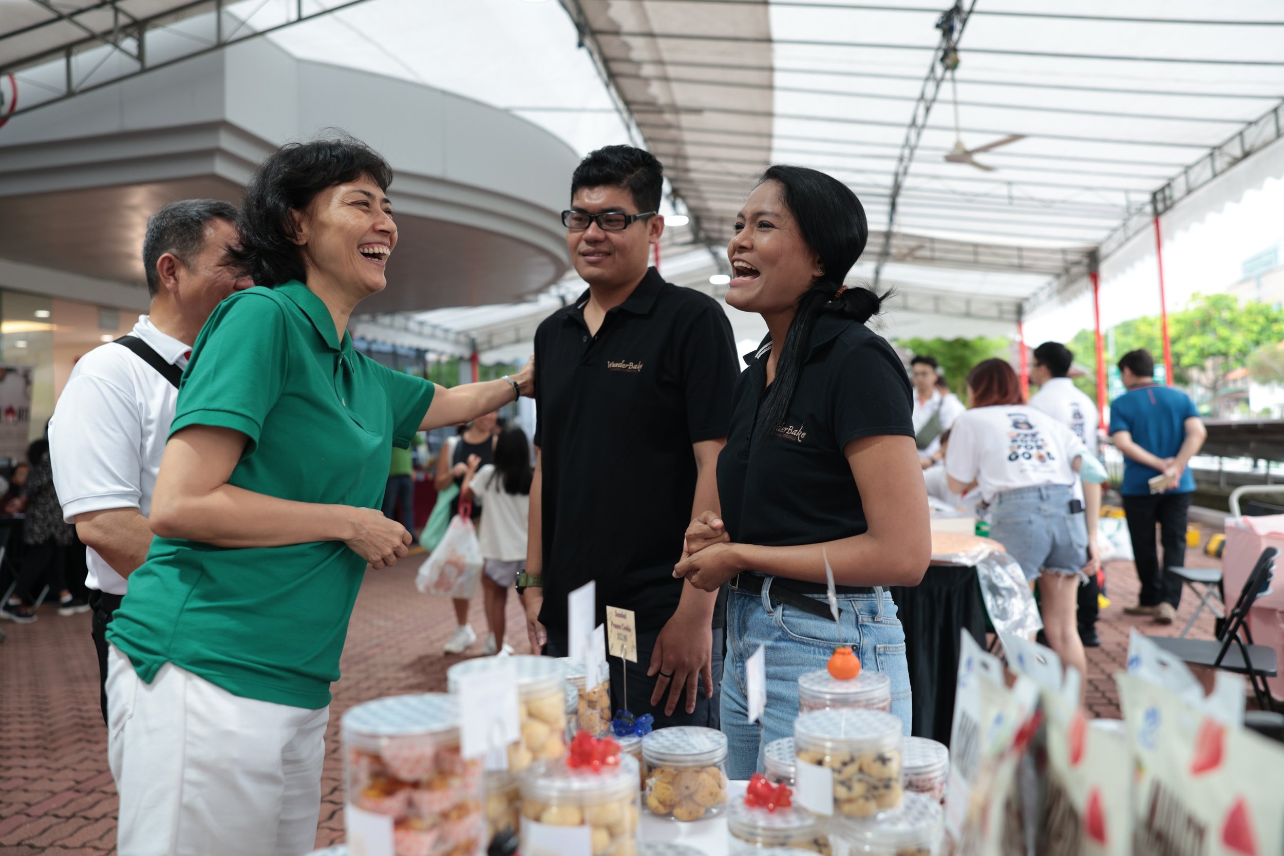 batch_Tanjong Pagar GRC MP Joan Pereira visits with social enterprise Wunder Bakes at Car Boot for Good.JPG