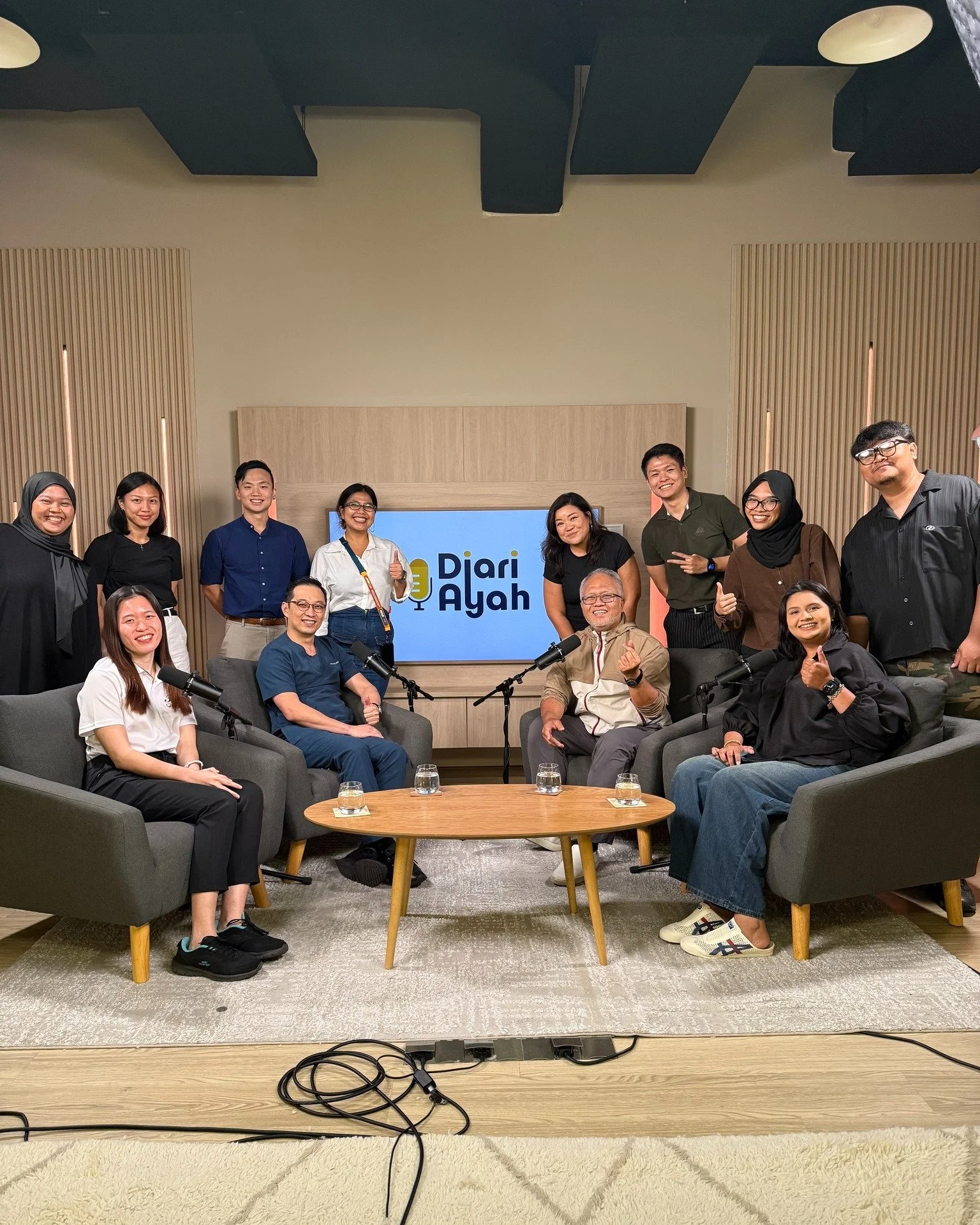 🎙️ We had a great time on the @diari_ayah podcast with the amazing team from @365cancerpreventionsociety! Together, we helped raise awareness on lung cancer, talked about the importance of early screenings and how diet can make a real difference in 