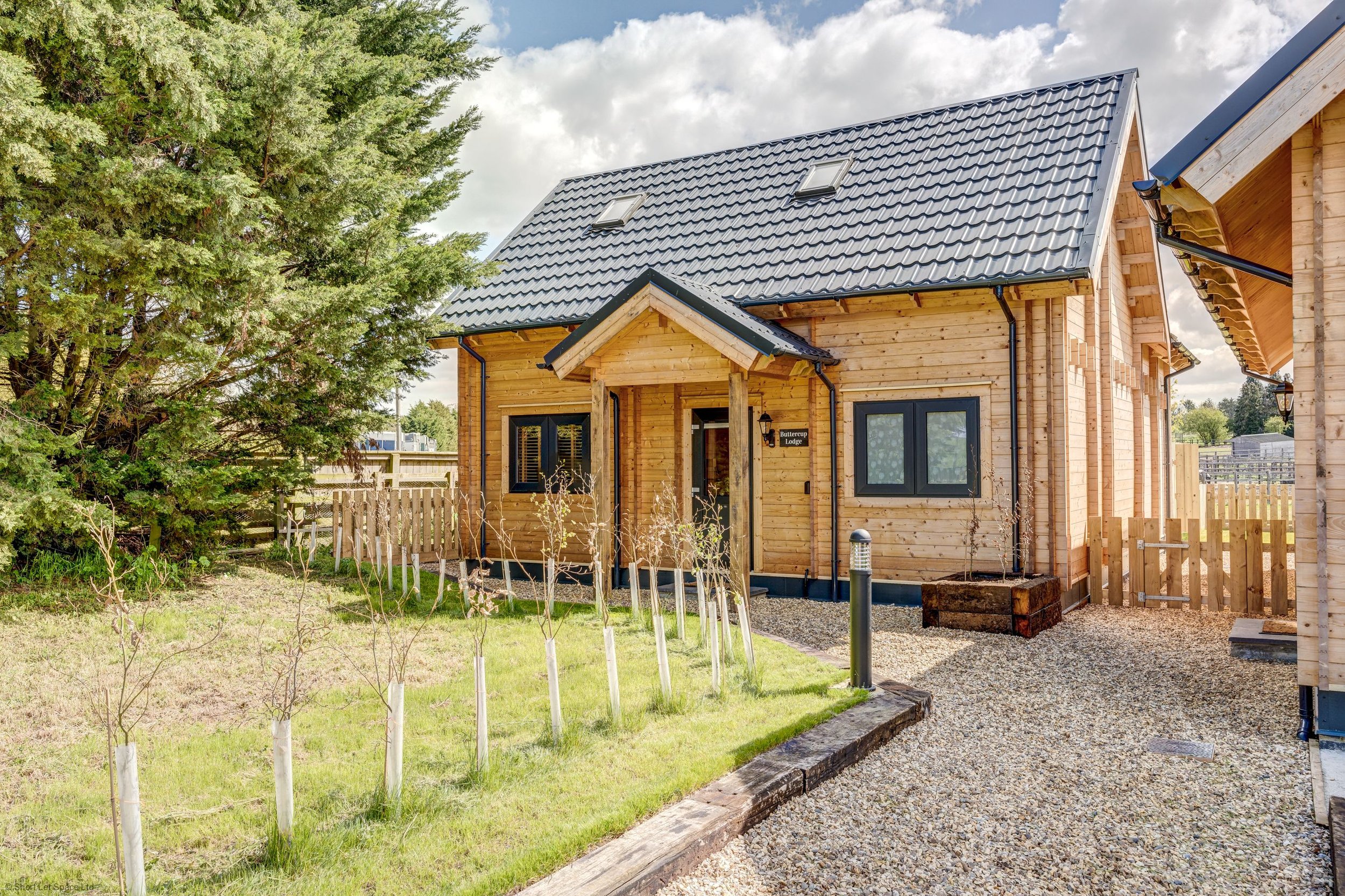 Buttercup Lodge