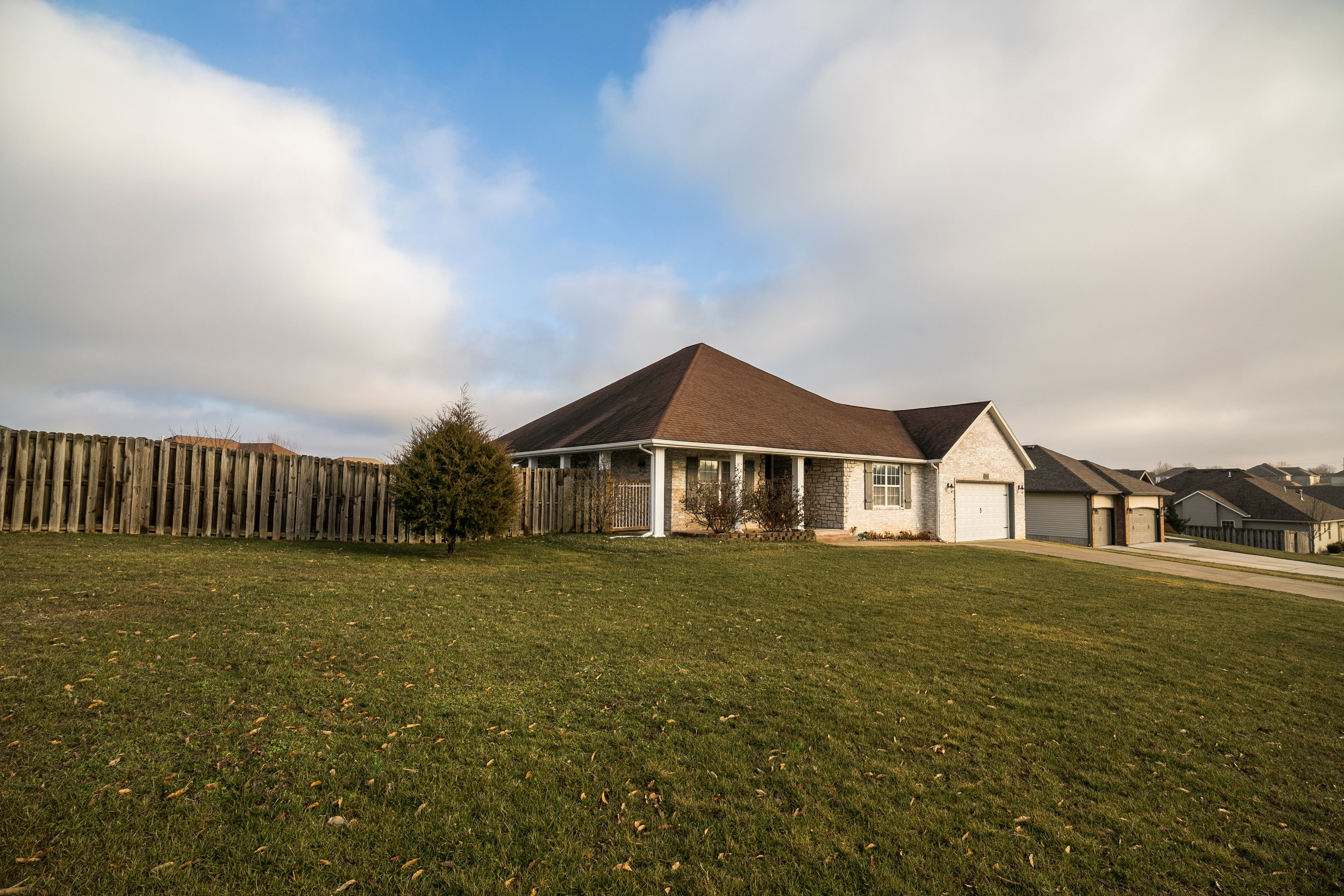 1316 S Miller Ave-2.jpg