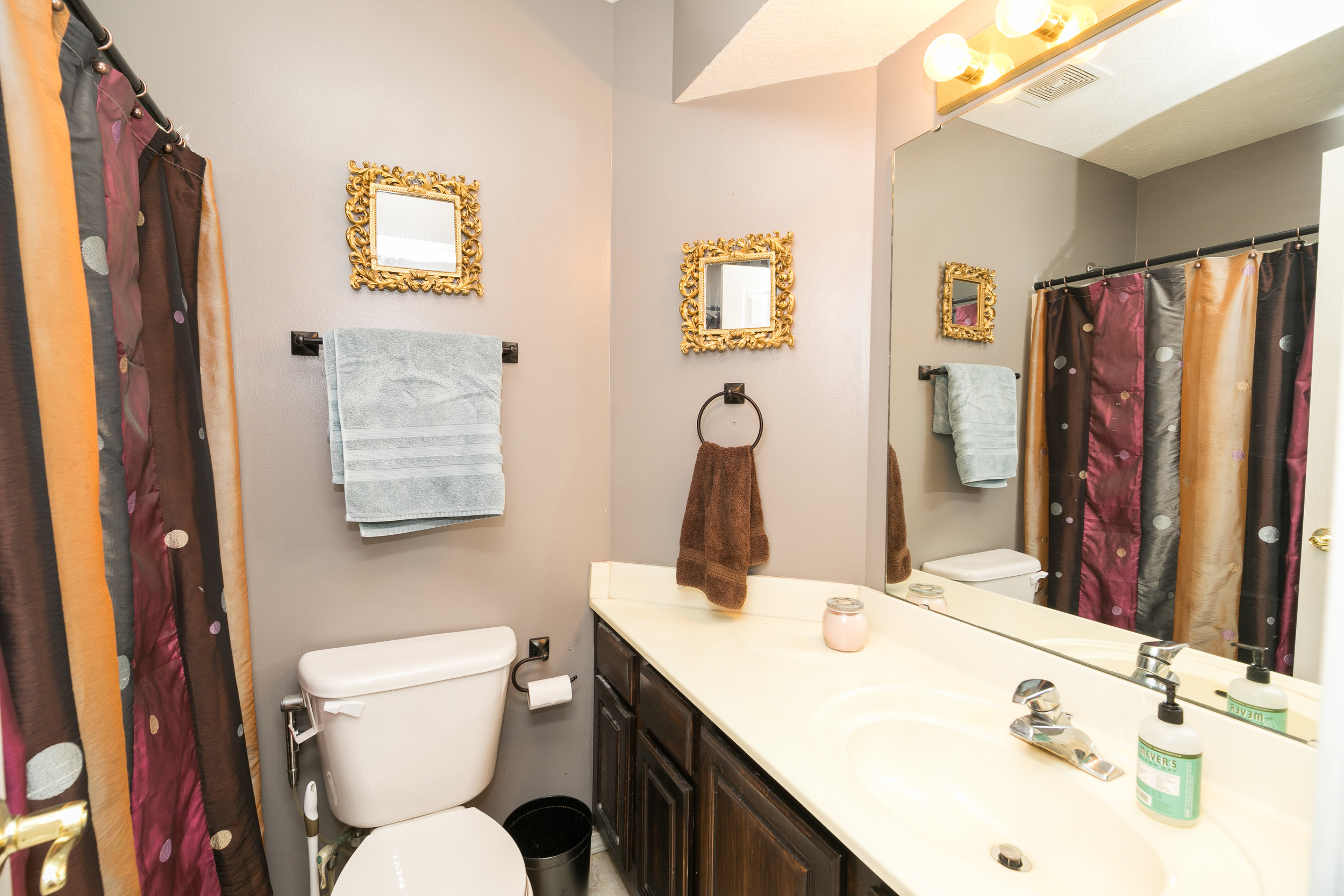 1210 W School St.-21.jpg