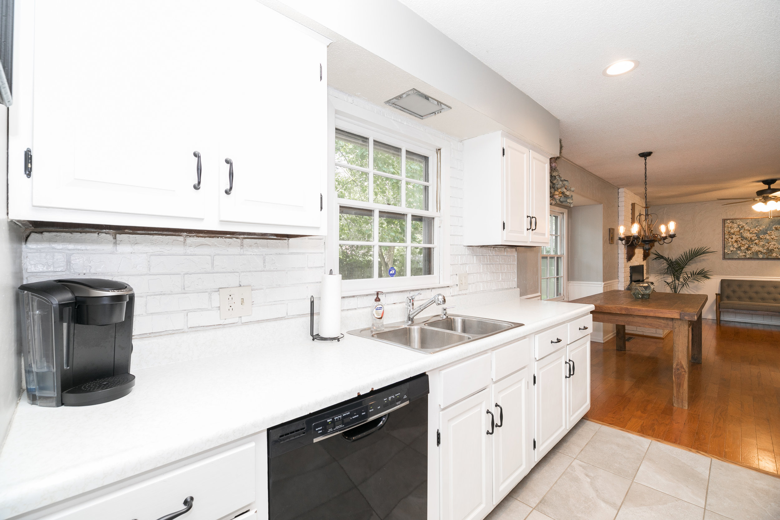 3449 S Parkhill Ave-20.jpg