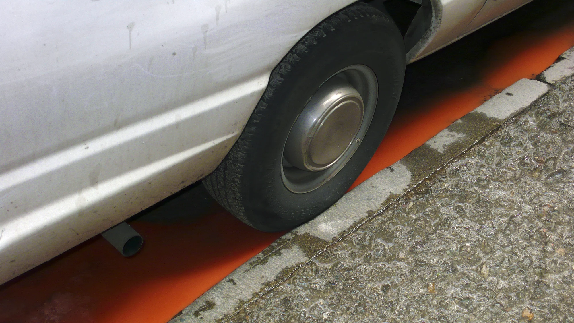 red gutter 2.jpg