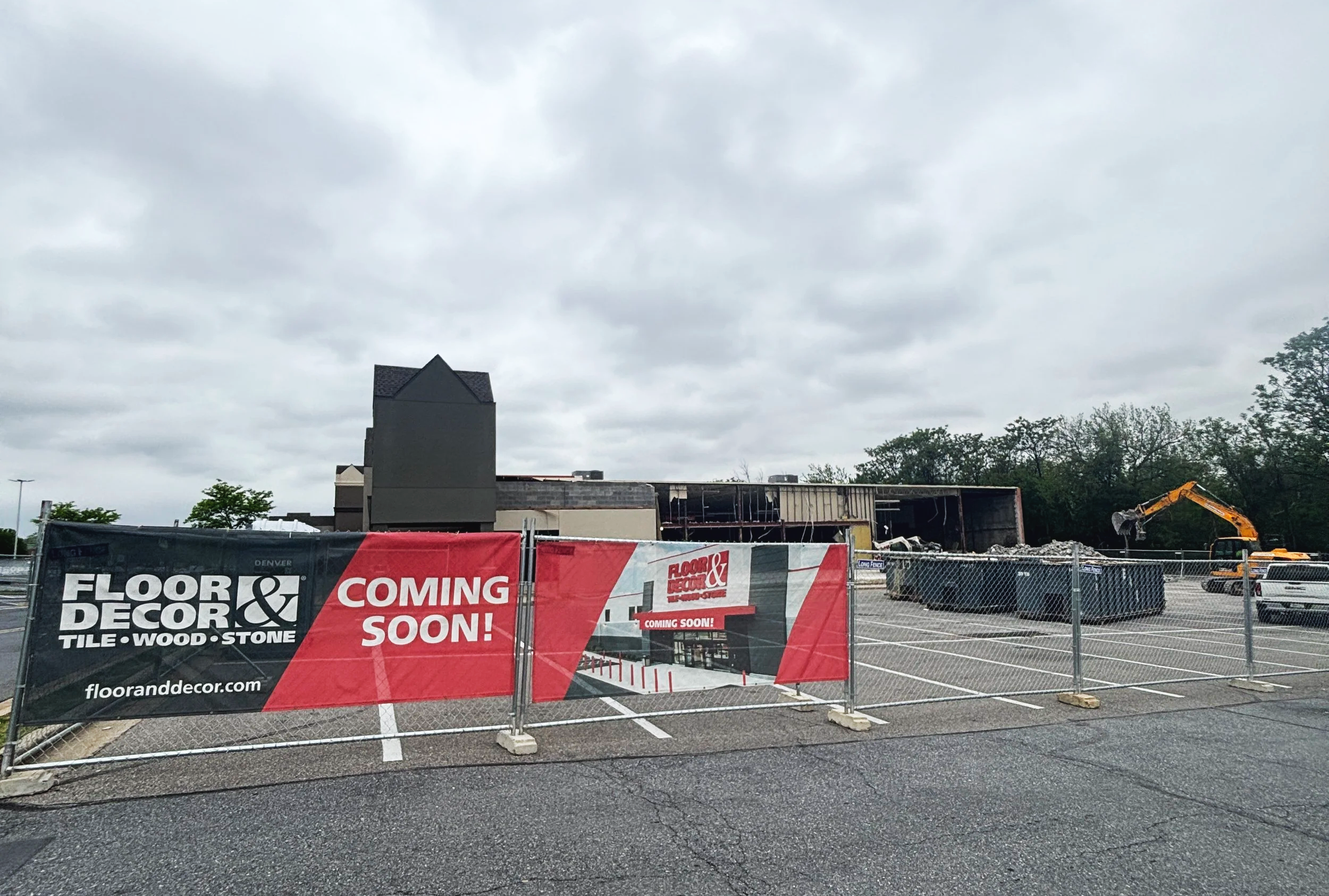 Coming Soon: Floor and Decor