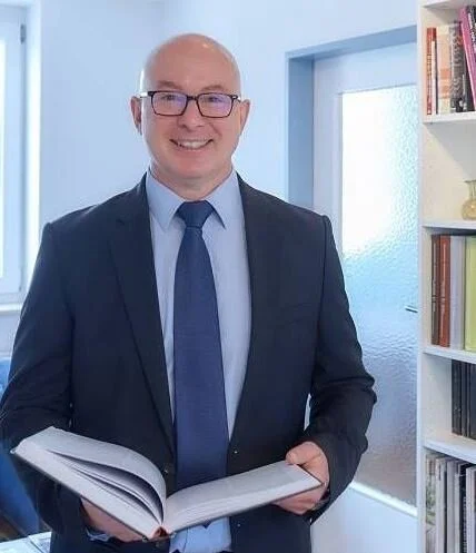 Dr. rer. nat. Boaz Paz von Paz Laboratorien für Archäometrie