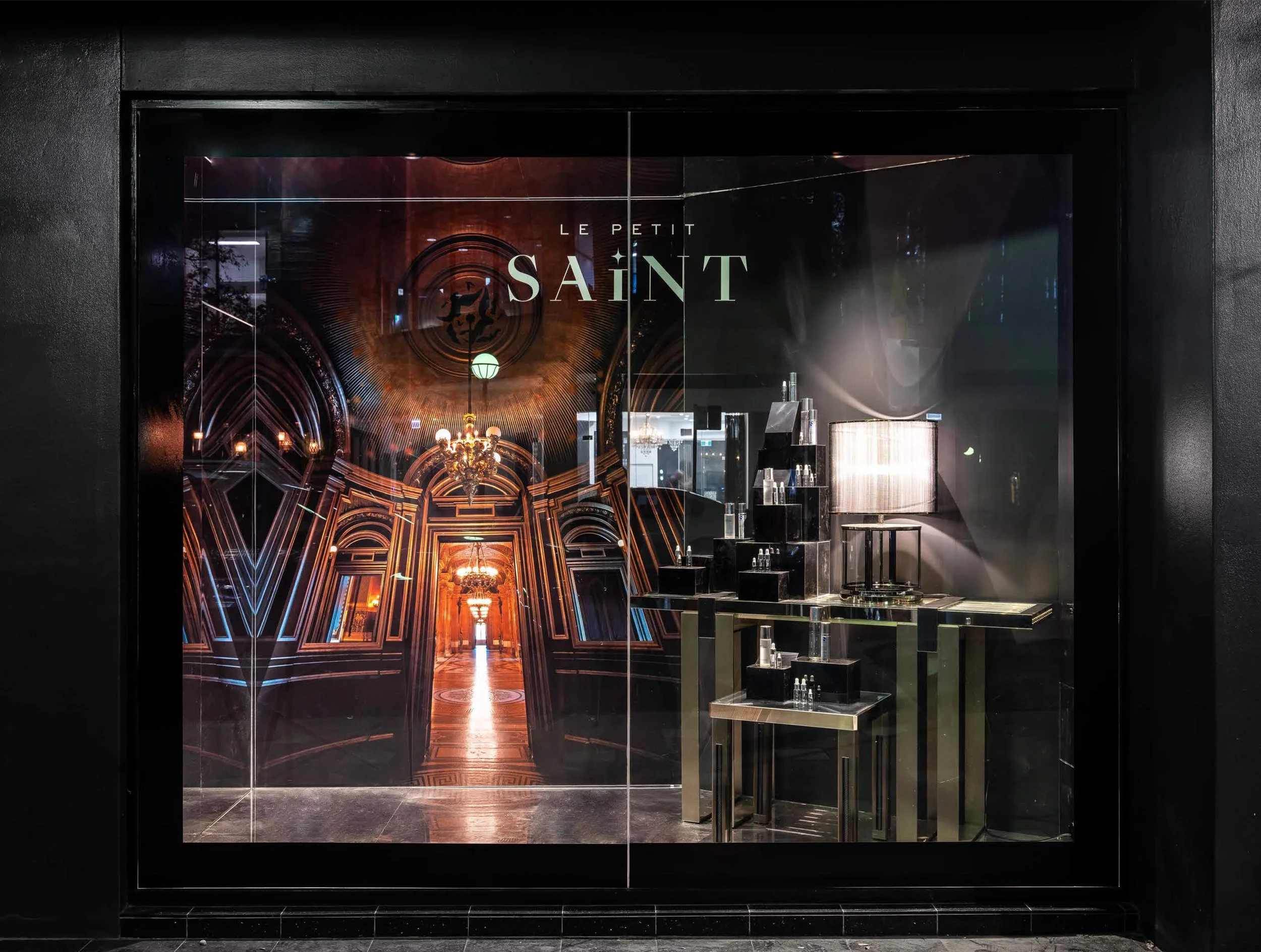Le Petit Saint, Sydney