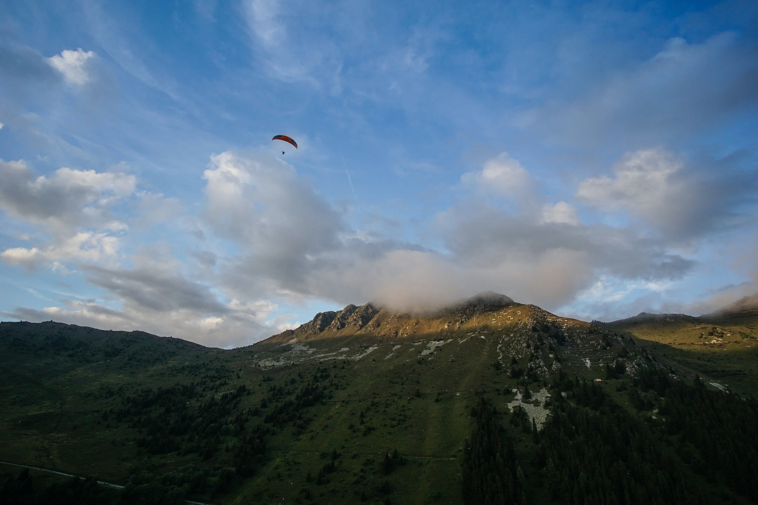 Becky flying over Verbier