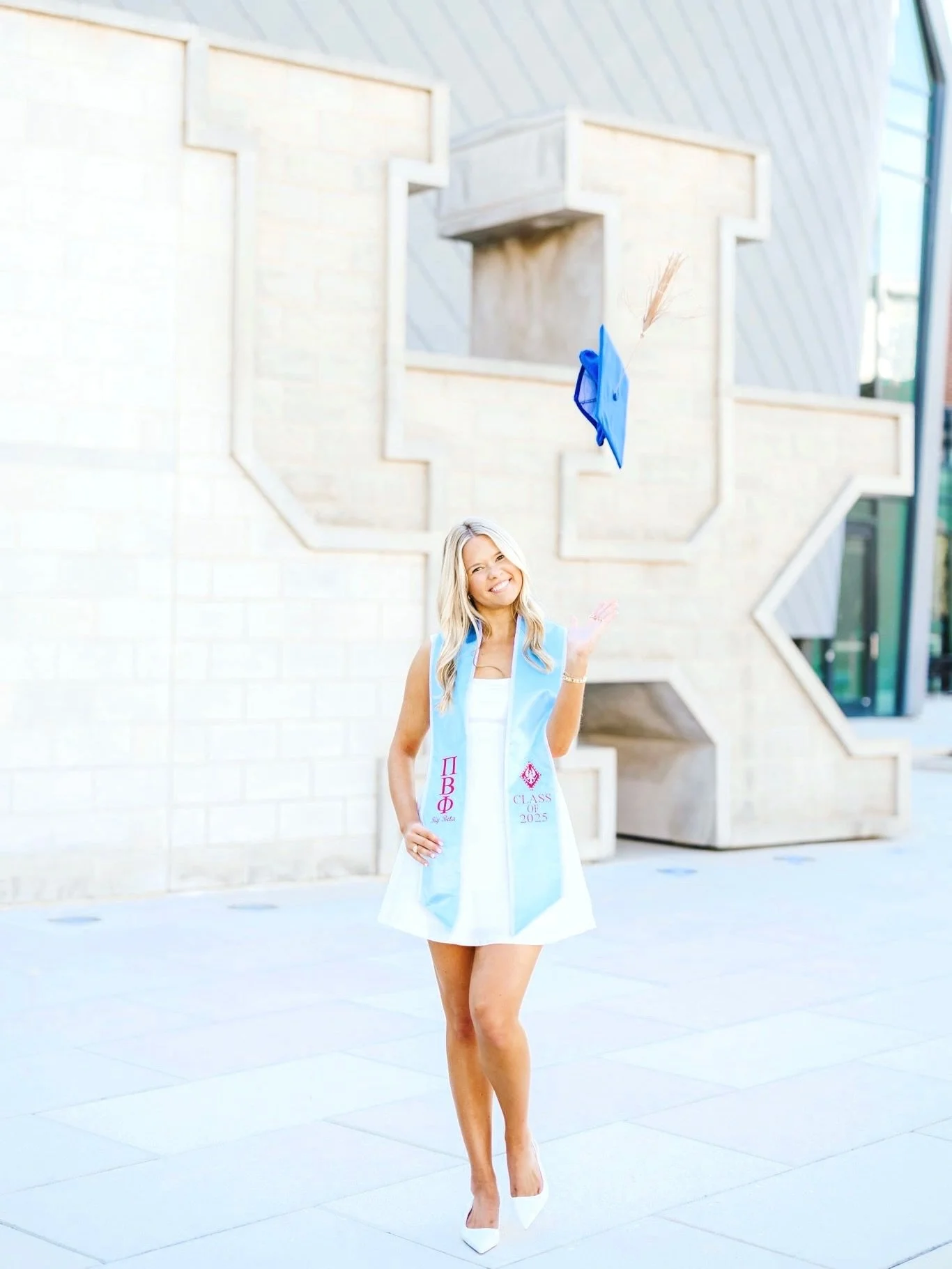 Huge congratulations to our fall graduates!!✨🎓🤗

Kentucky Panhellenic is so proud of everything you&rsquo;ve accomplished &amp; we can&rsquo;t wait to see what is next to come! Congratulations girls!💖

#kentuckypanhellenic #sorority #universityofk