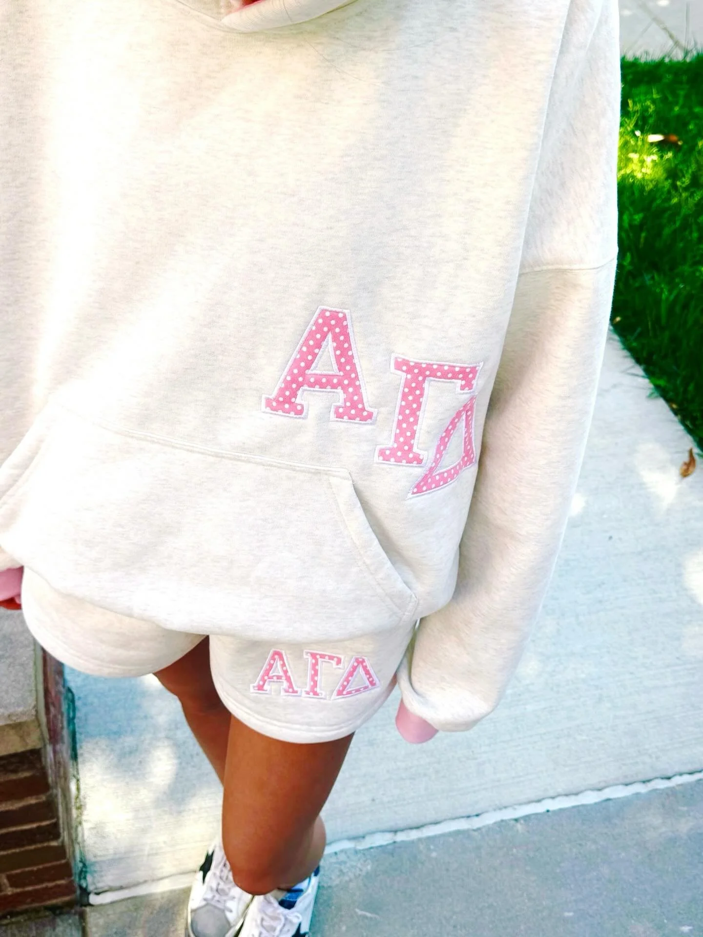 Reminder that you&rsquo;re totally FIT for primary recruitment!😇✨👛

Text (833) 356-1833 with any questions &amp; click the link in our bio to register today!!!!

#ukpanhellenic #sorority #recruitment #rush2026
