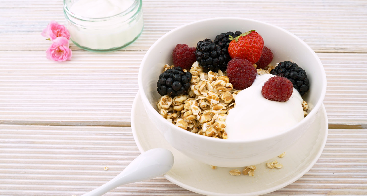 new-york-state-berry-growers-raspberries-blackberries-winter-breakfast.jpg