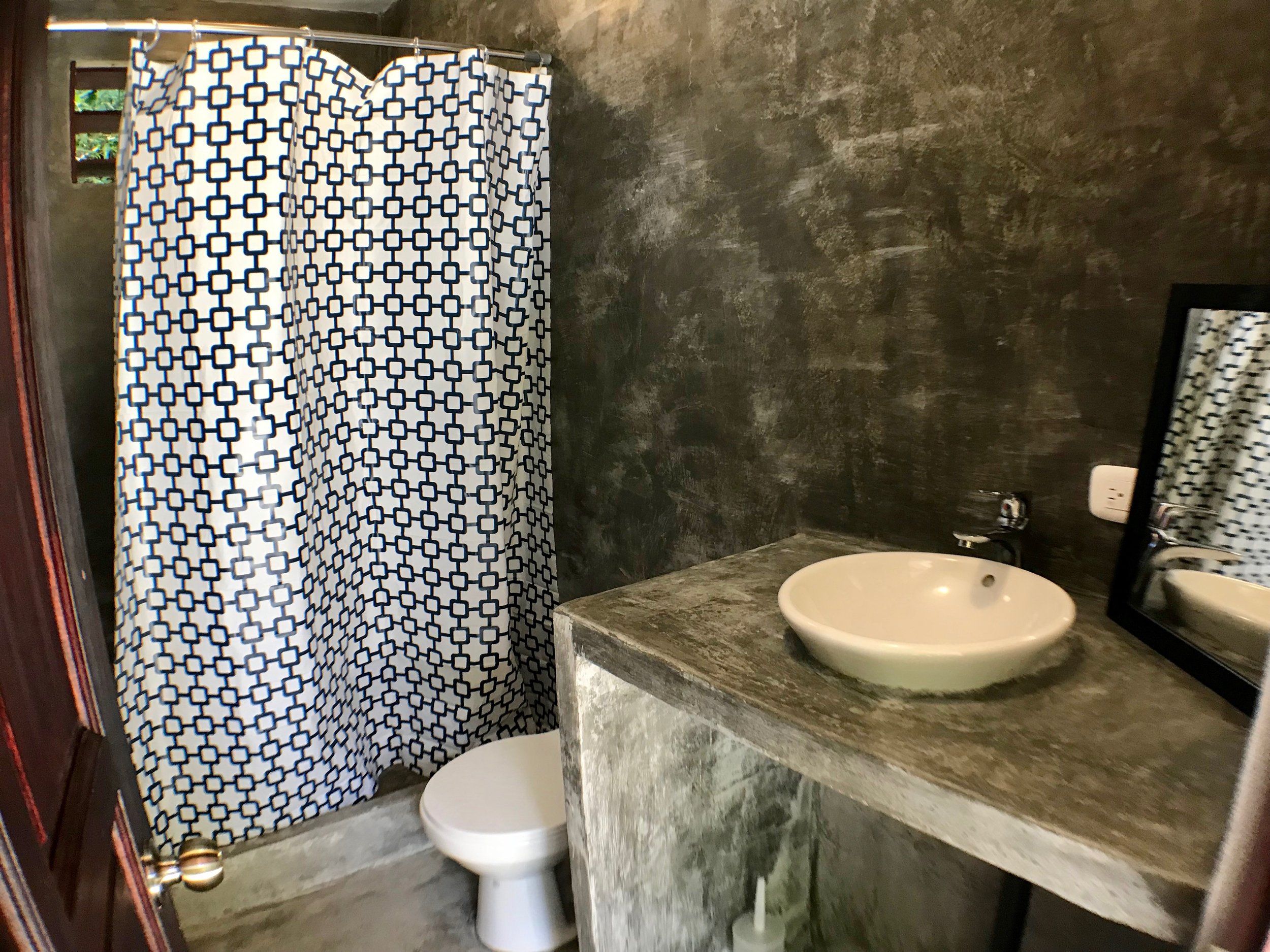 SD Downstairs Bathroom.jpg