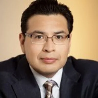 Maestro of Community Service Dr. Robert Rodriguez President & CEO - DRR Advisors