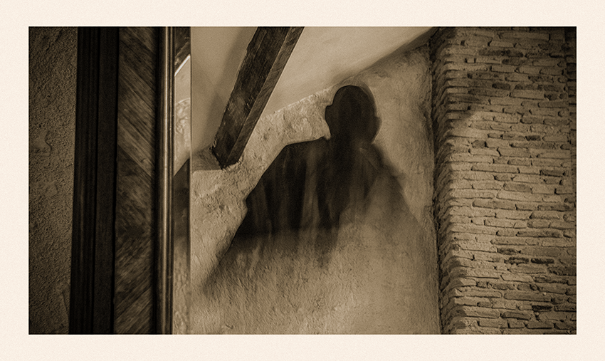 Phil_Gomm_Ombre_2025_Reds_Kingdom_04.png