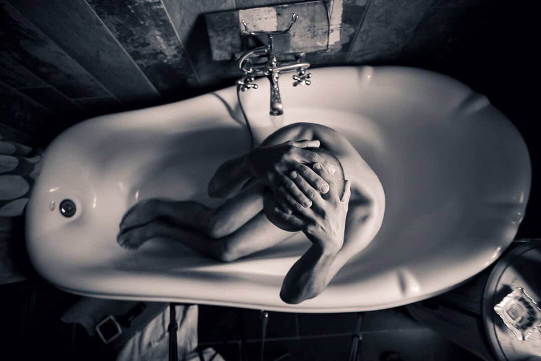 Challenge : Capture urself in it’s most simplest essence, in a space or emotion U haven’t really expressed before creatively Self-portraits can be difficult and easy all in one. To capture a story without context… ~ #selfportraitphotography #selflovejourn