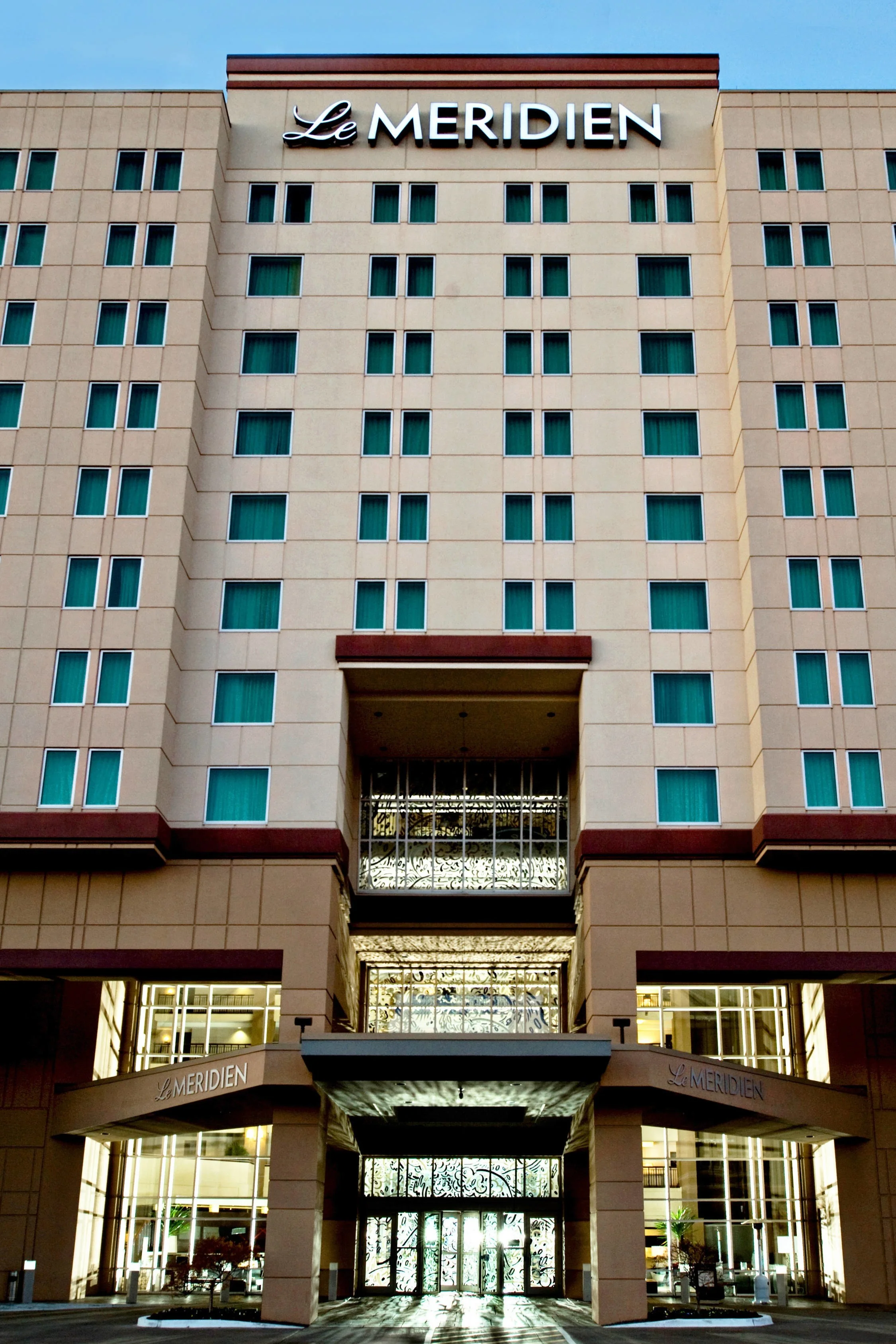 Le+Meridien+Exterior.jpg