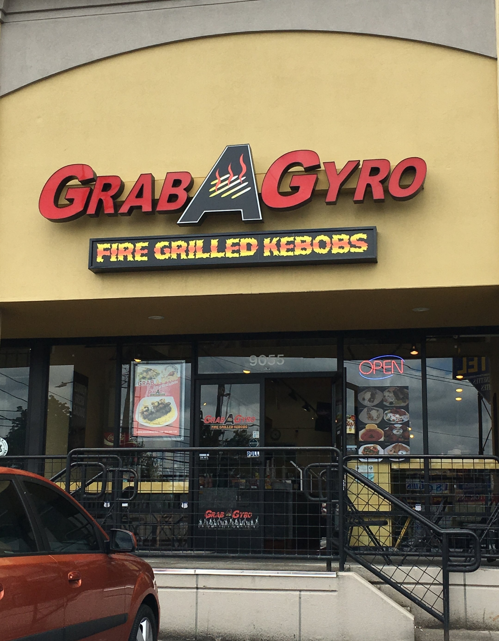 Gynormous Gyro