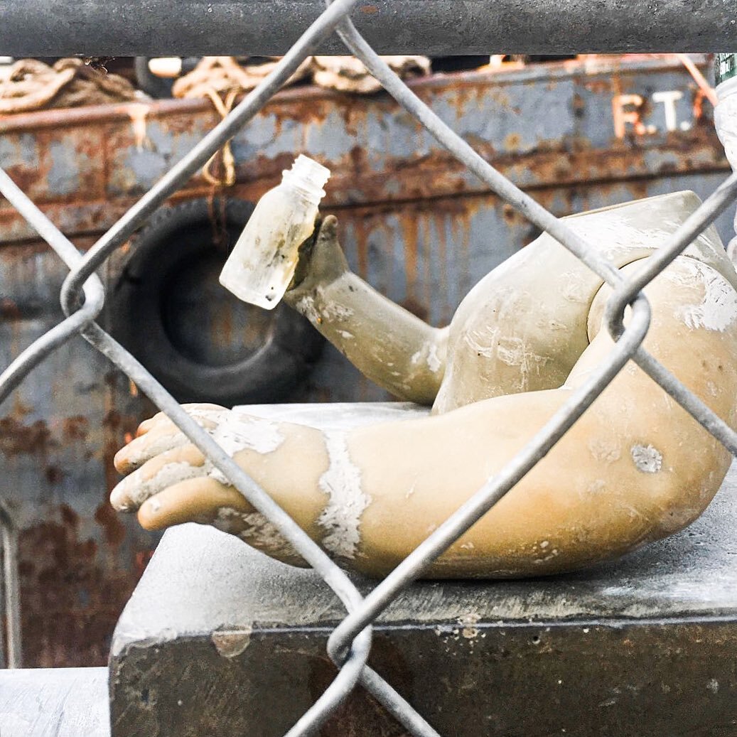 &ldquo;Fine, &amp; you?!?&rdquo; Cheers to keeping it #weird 🍻✨
Special thanks to @atlanticgallerynyc for exhibiting this fun guy last month. Thrilled to share with you all &amp; @shimartnetwork. 
.
.
.
.
.
.
.
#keepingupappearances #mentalhealth #w