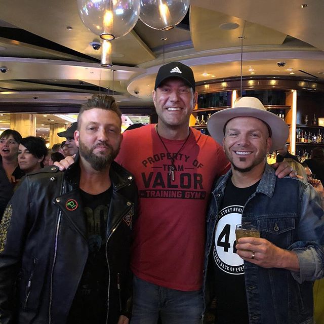 #tbt to hanging with @locash at the #ACMawards...great guys!!!