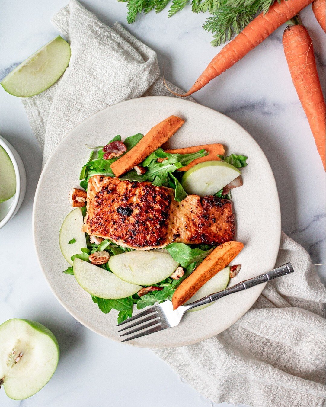 I think we'll just let the Ginger-Miso Glaze on this Wild Caught Salmon speak for itself.​​​​​​​​
​​​​​​​​
@photographedbygrace​​​​​​​​
​​​​​​​​
#happybellynashville #holisticchef #postpartumsupport #nashvillechef #nashvillepersonalchef #nashvillepri