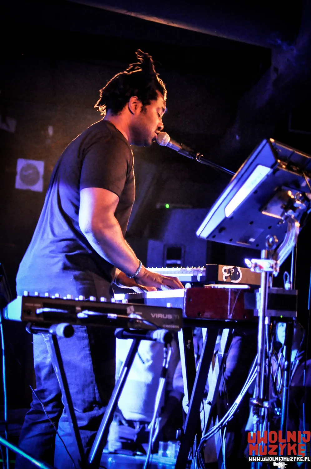 sampha_02.jpg