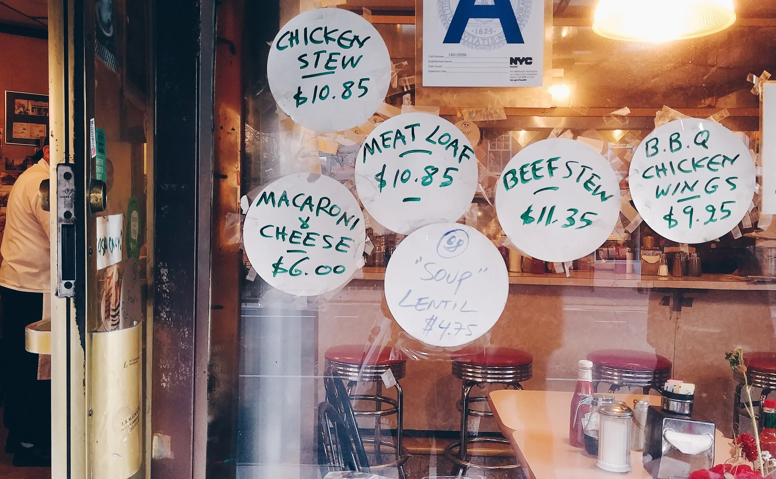 menus on white circles.JPG