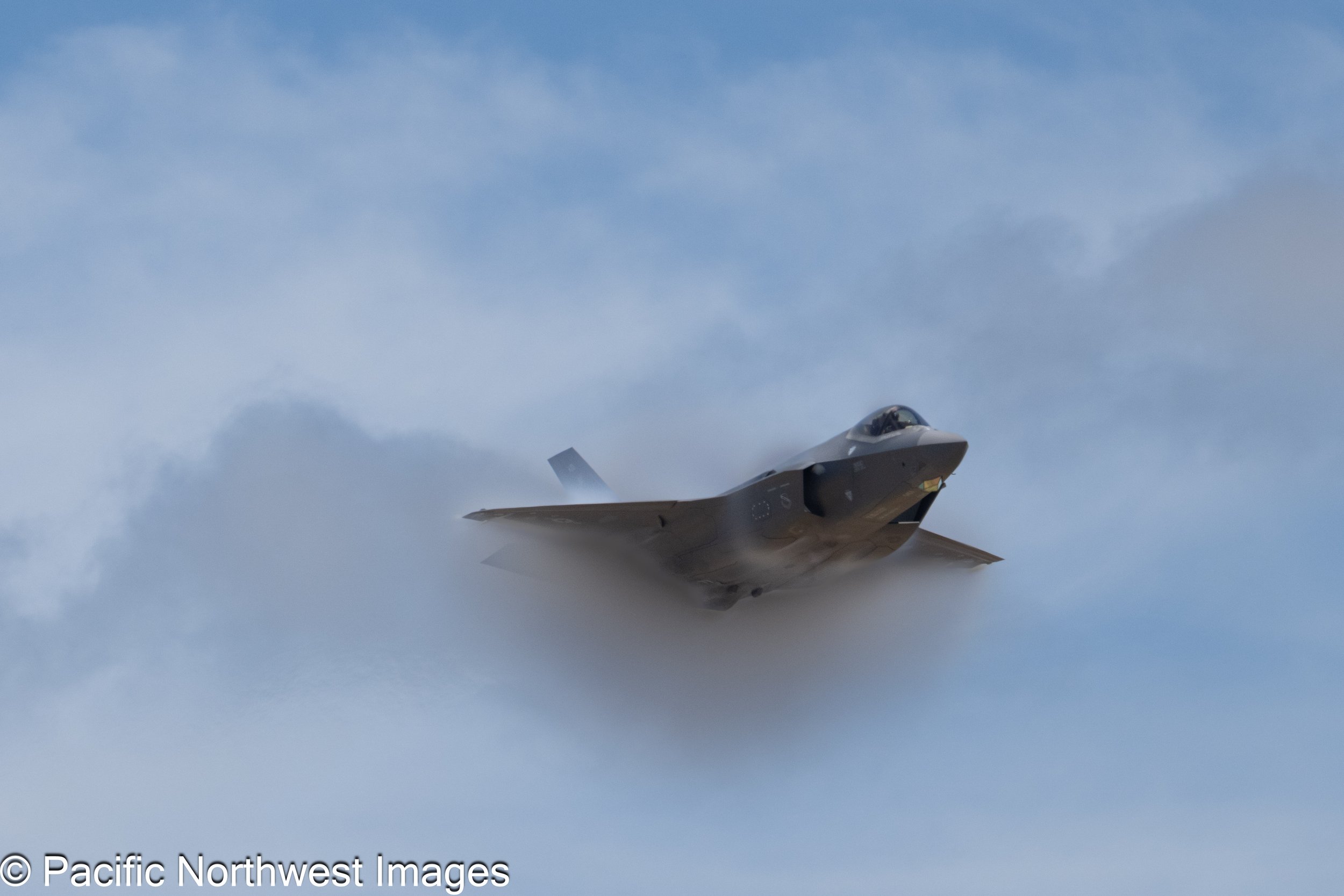 Aircraft_web (2 of 3).jpg
