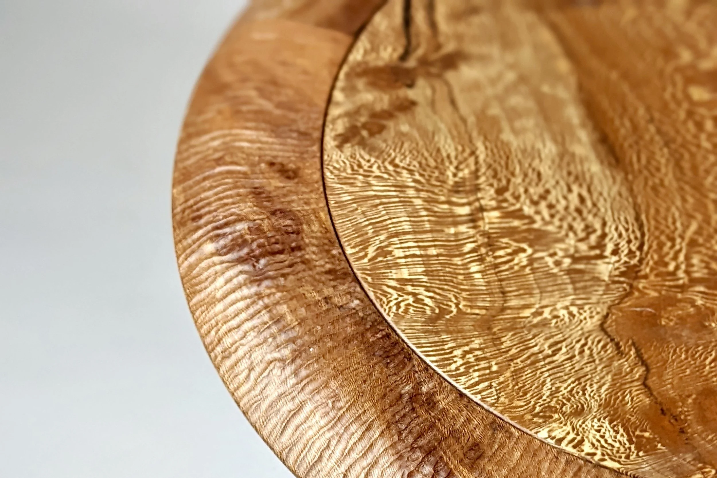 London plane wood with extravagant grain pattern and texture