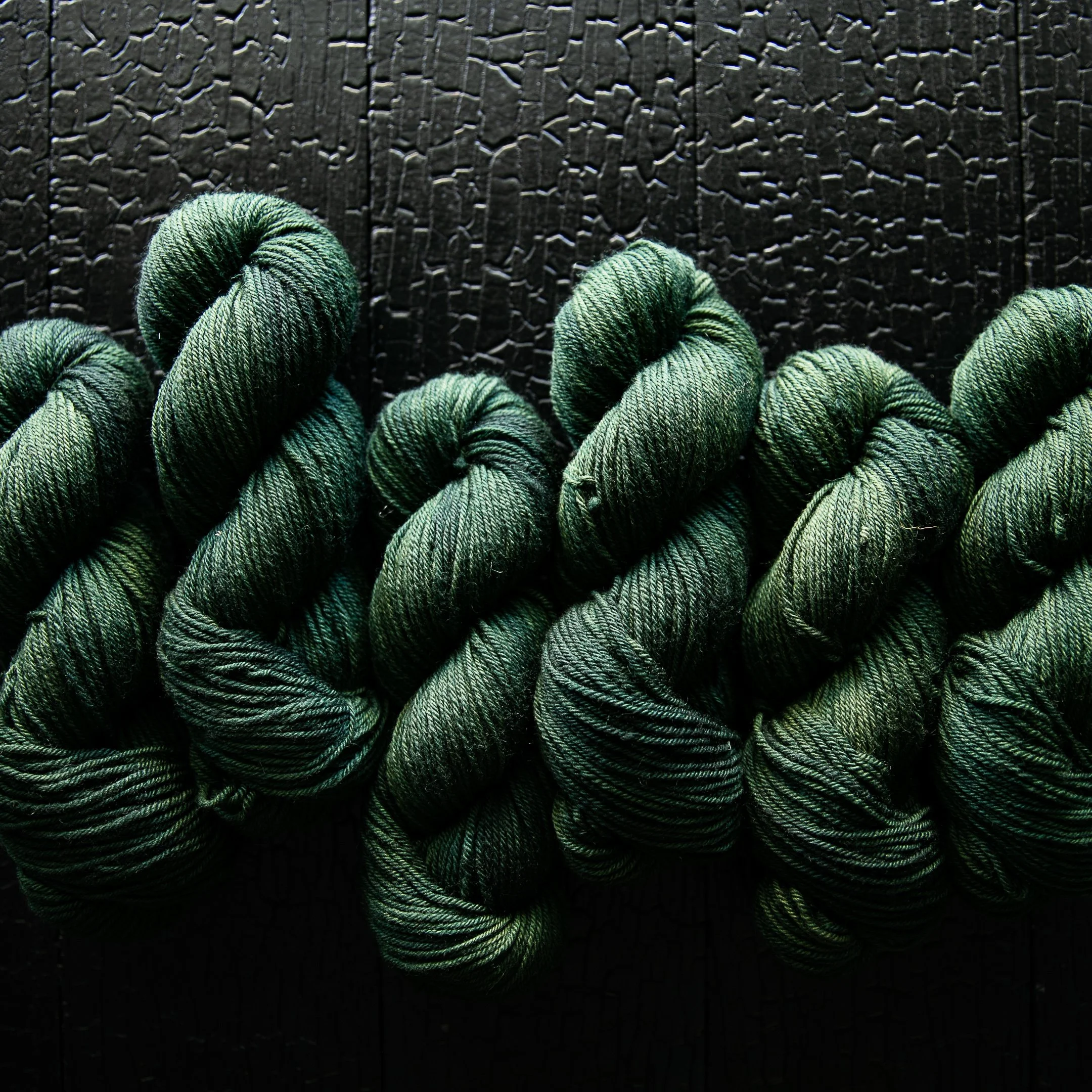 Ghostwood | TWIN PEAKS COLLECTION | British Bluefaced Leicester DK
