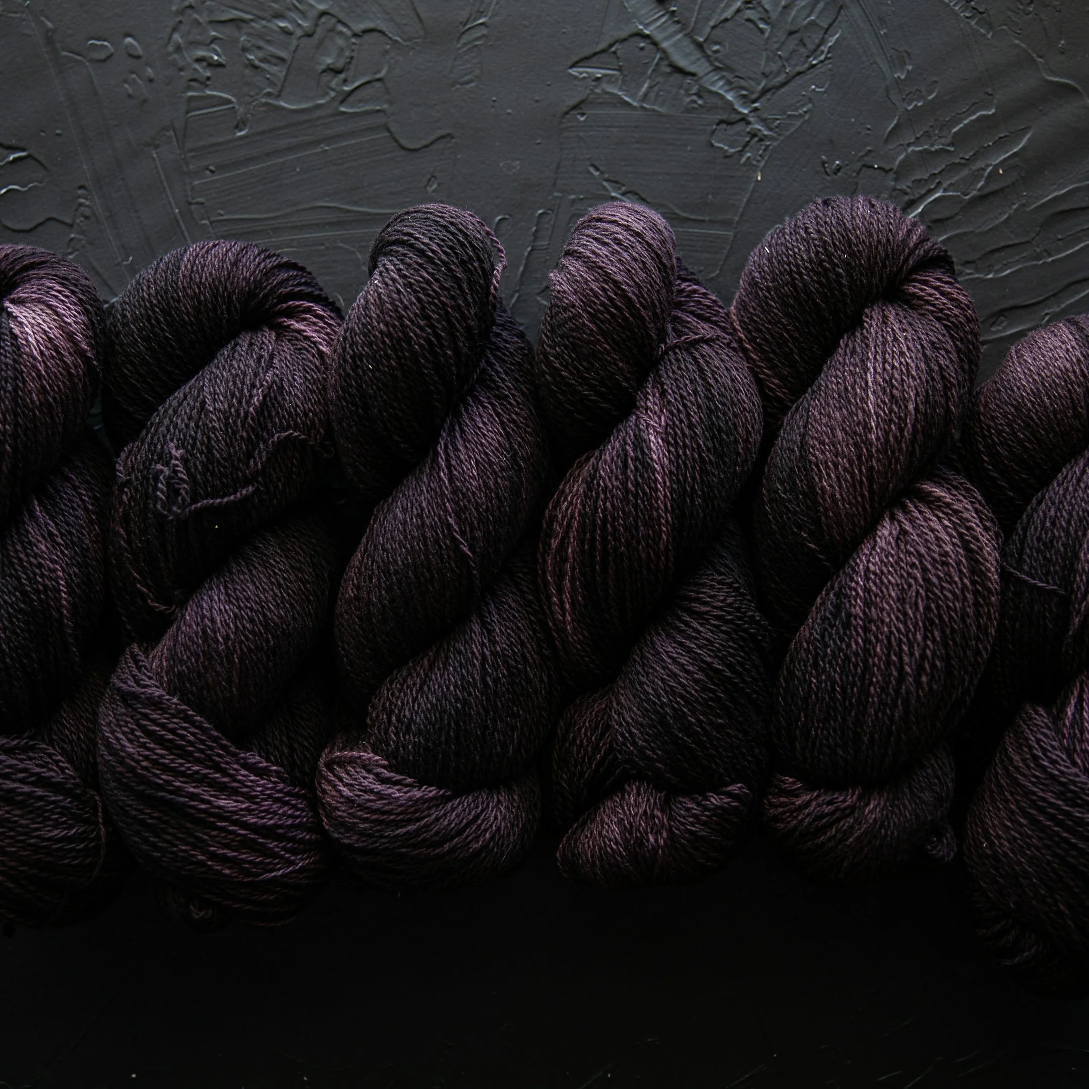 Dark Plum (blackened violet) — Corriedale Fingering