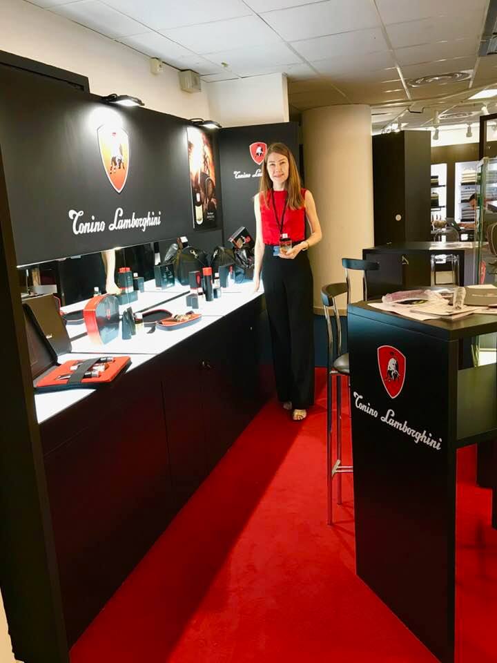 tradeShow_DesireFragrances.jpg
