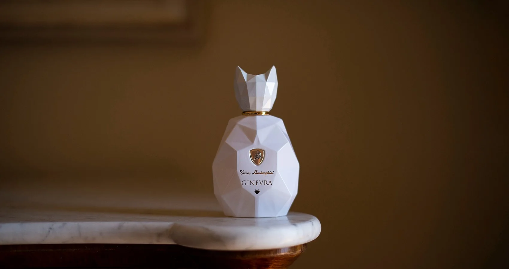 ginevrawhite-desirefragrances-collection-toninolamborghini.jpg