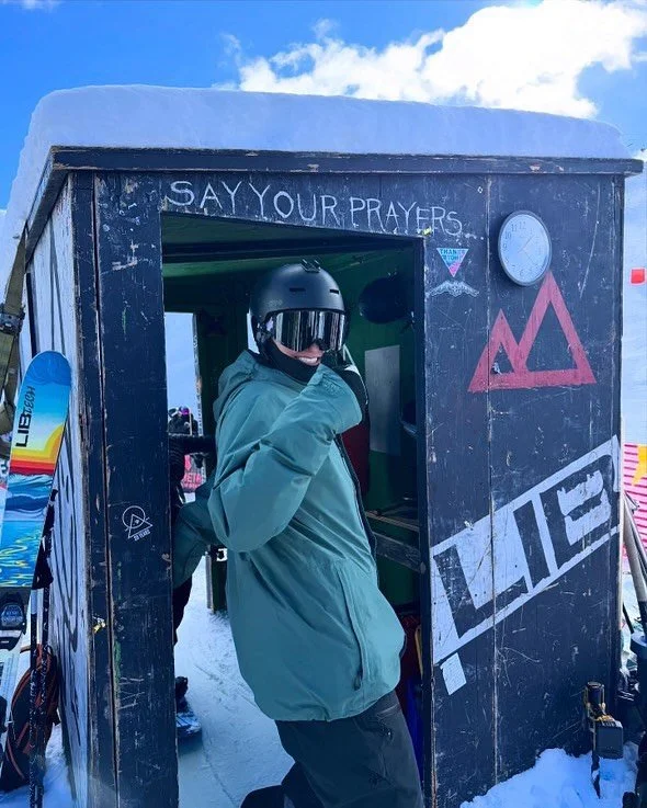 Coming back from injury is NOT an easy task. @ktand has battled her way back from surgery, and has proved once again, that she&rsquo;s really damn fast!!

Taking home a roll of duct tape at @thelegendarybankedslalom is a major milestone, and Katie di