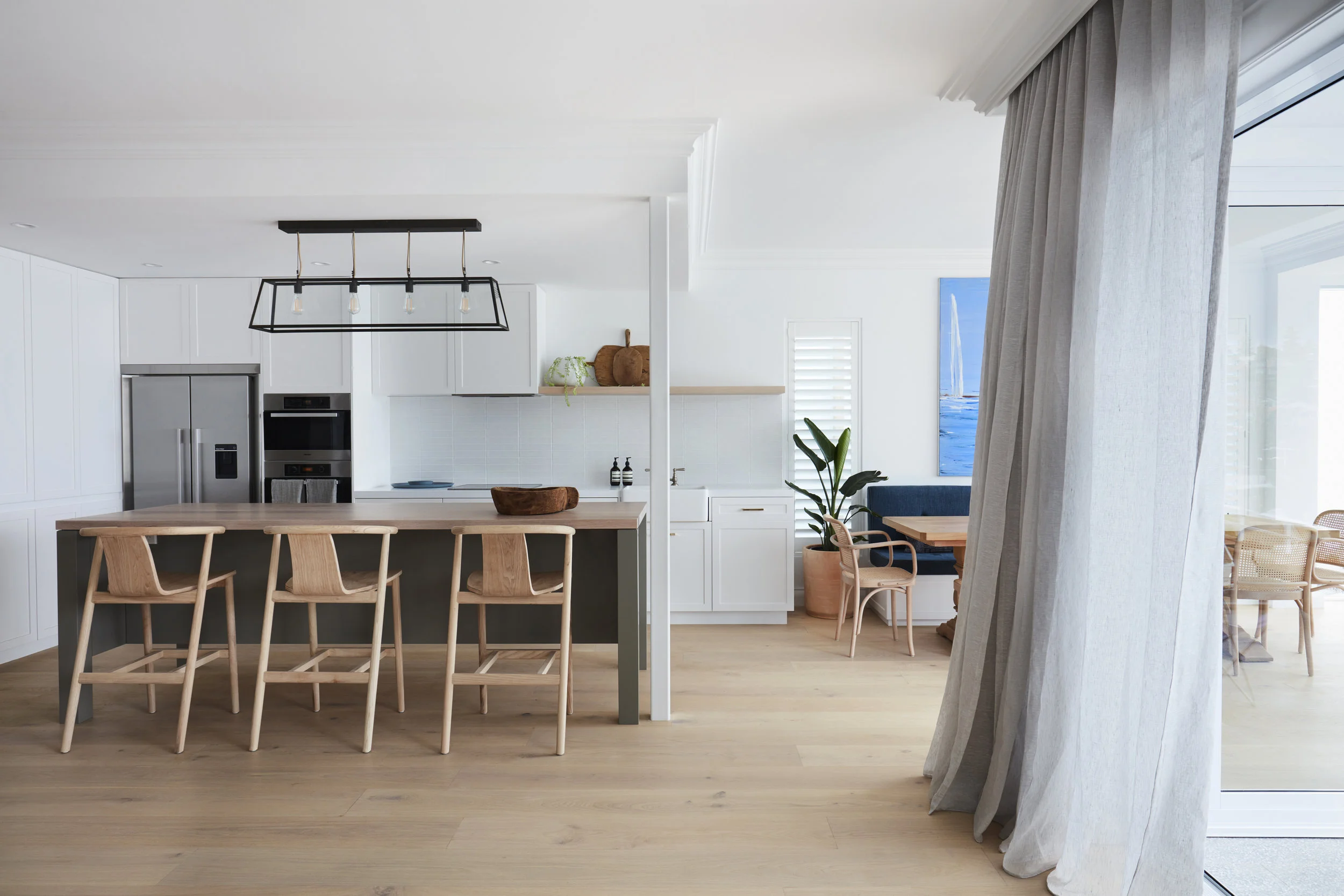 Lane&Grove_Bronte 01_06_.jpg