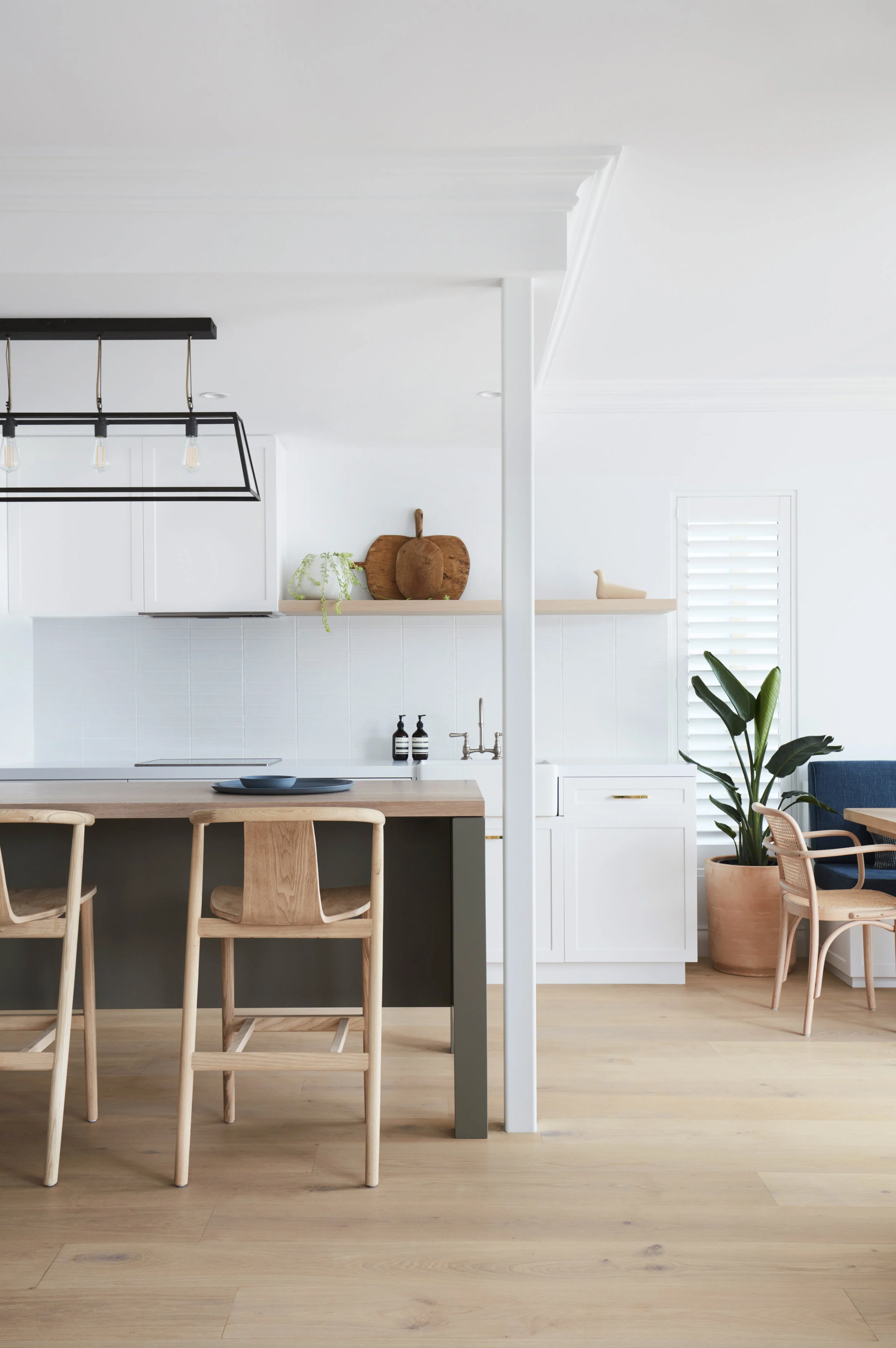 Lane&Grove_Bronte 01_07.jpg