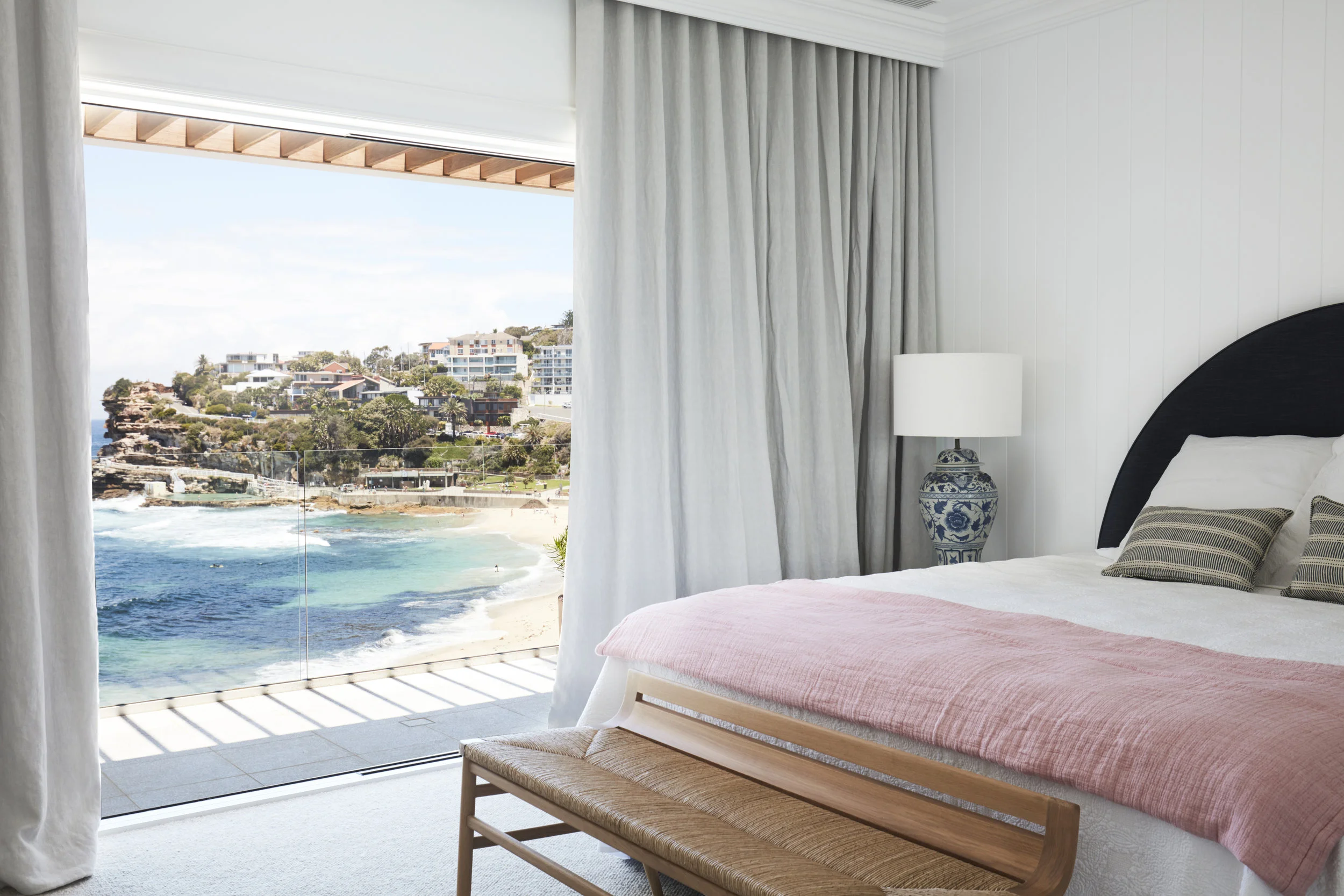 Lane&Grove_Bronte 01_22.jpg