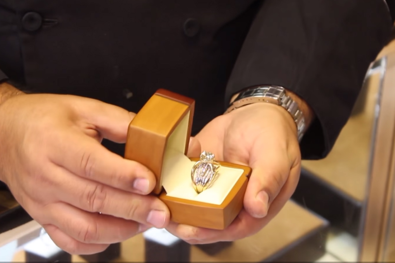 custom-jewelry-finished-ring.jpg