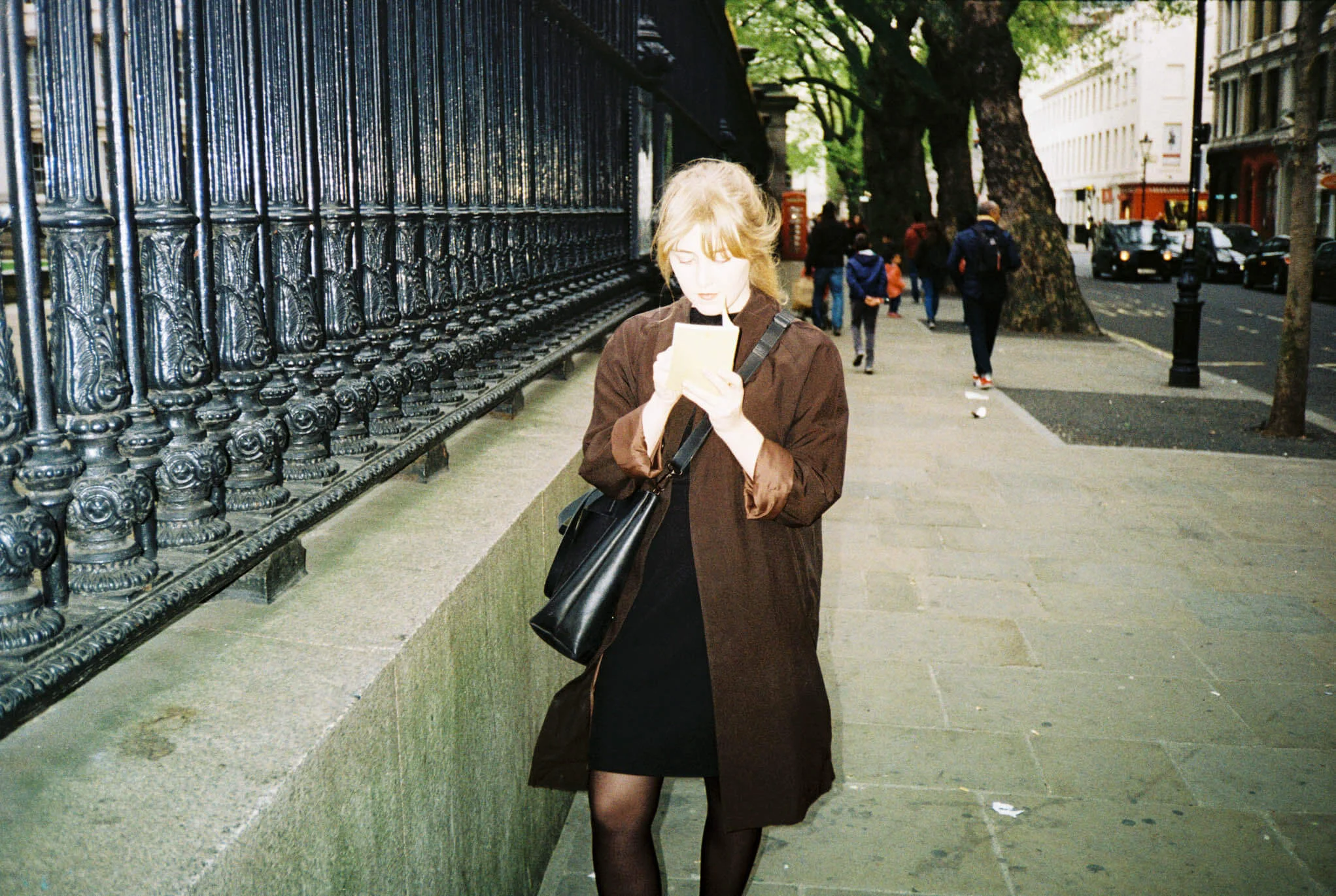 A106602_14A.jpg
