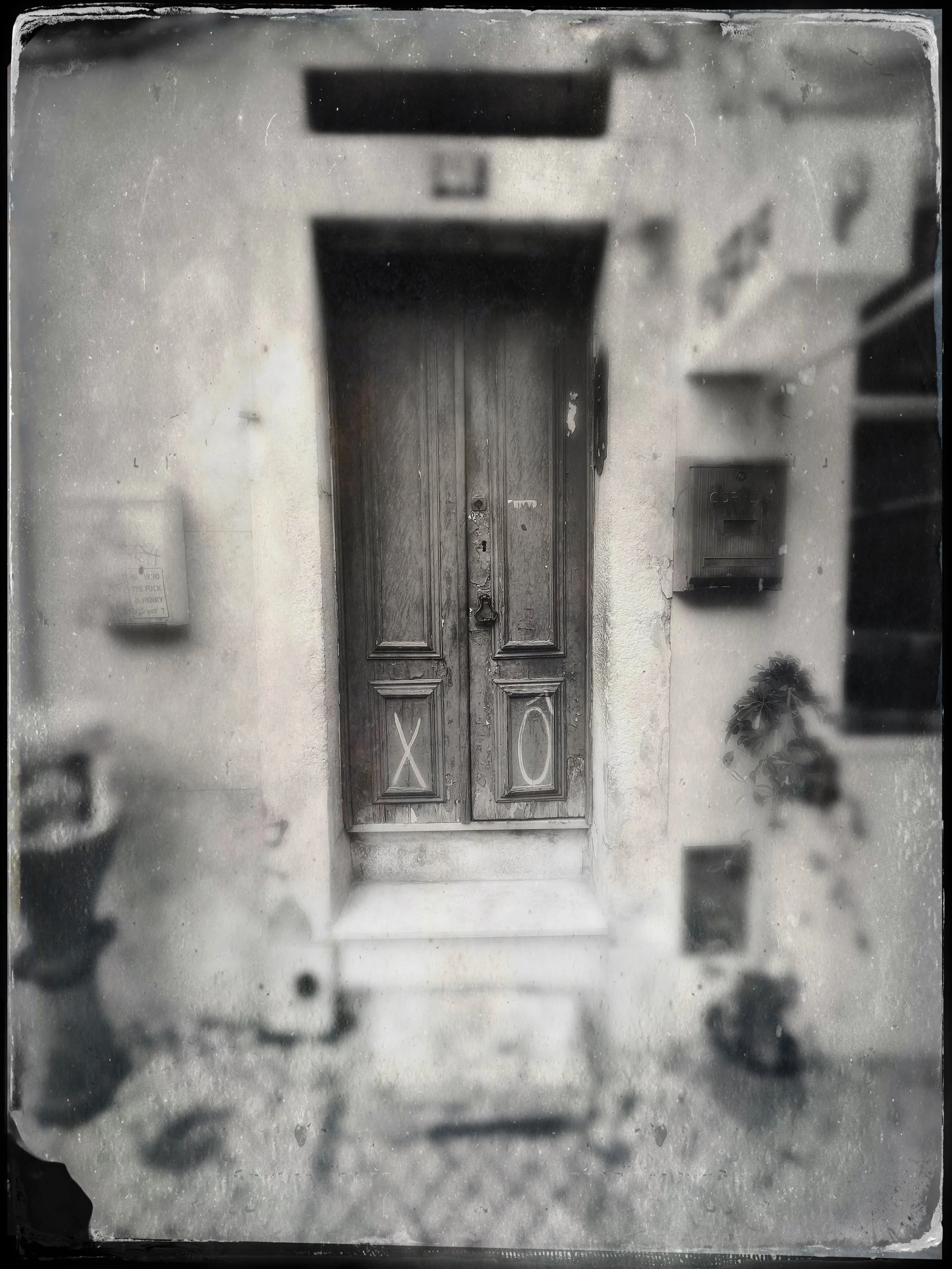 lisbon-door-tin.jpg