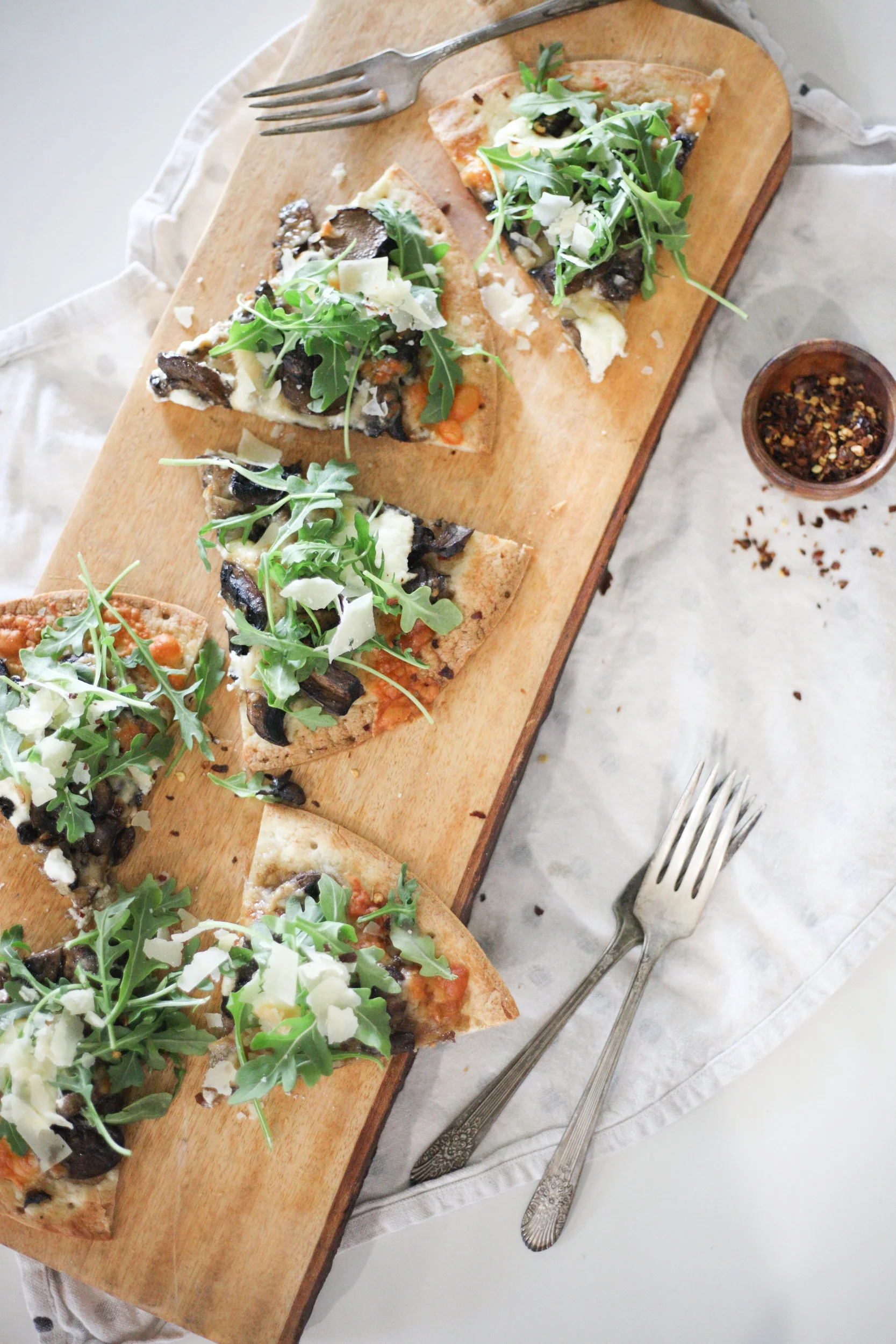 RicottaMushroomPizza-1.jpg