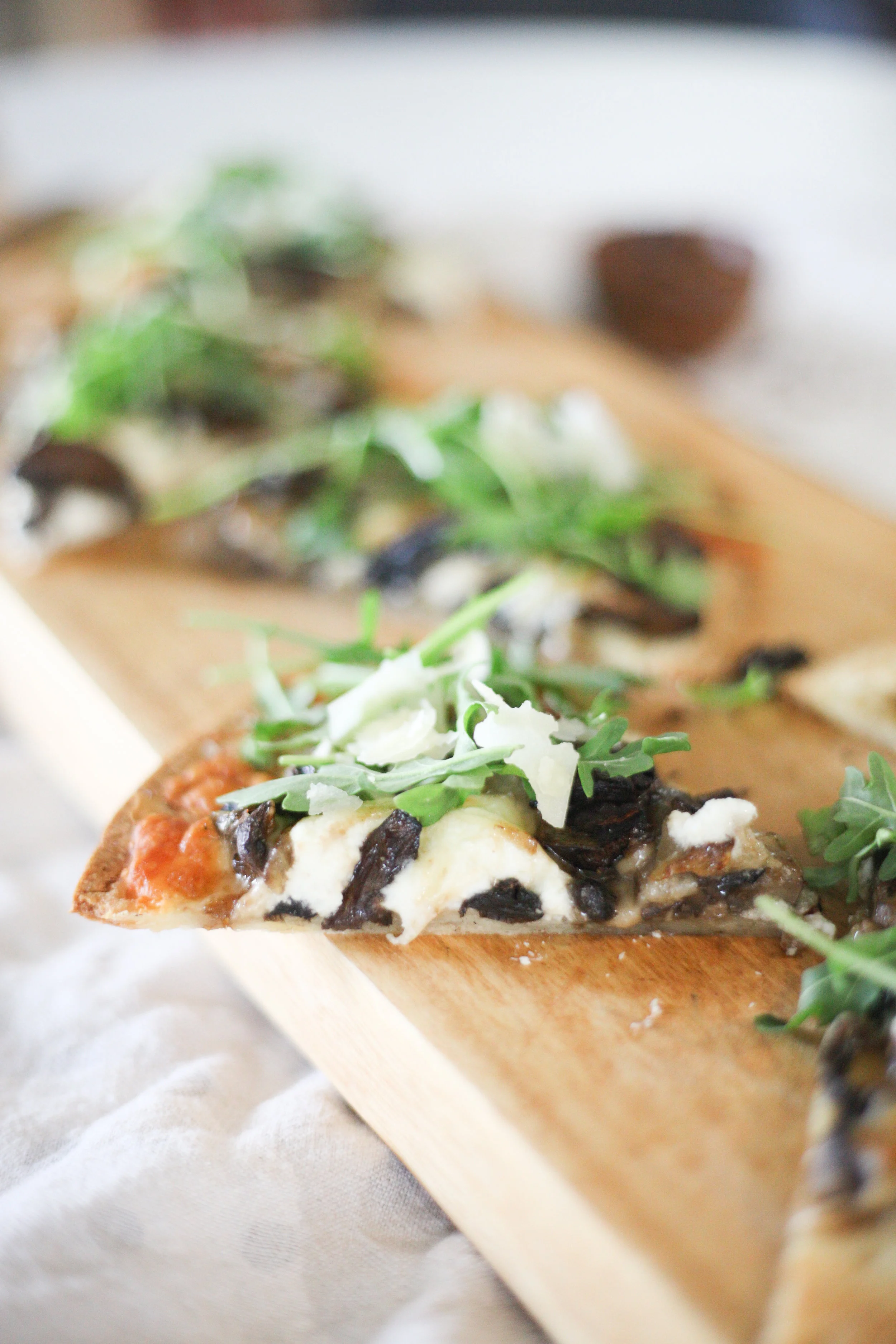 RicottaMushroomPizza-4.jpg