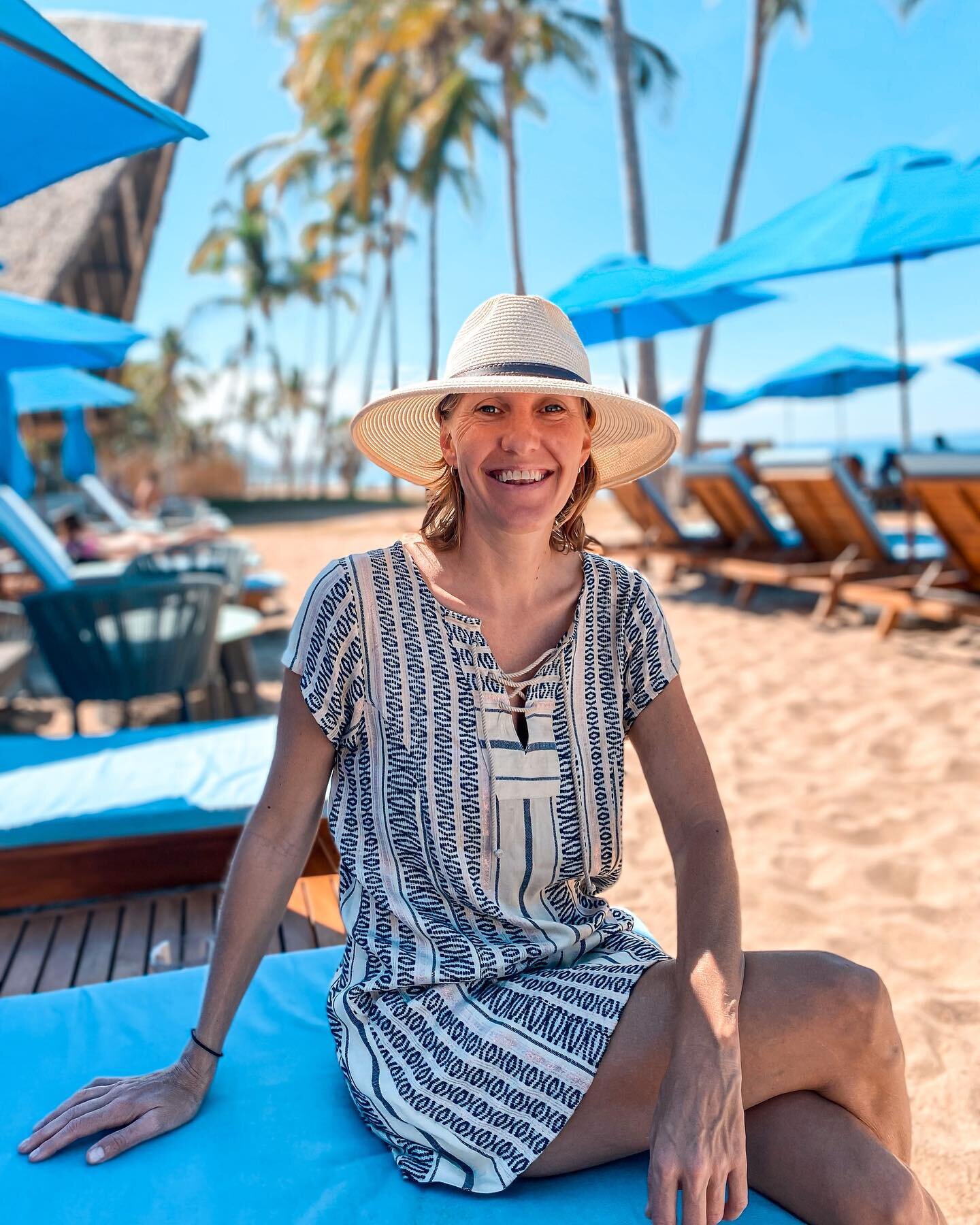 Hola from Mexico. 

I&rsquo;ve had this dress for years but have never worn it in the Bahamas, it never quite felt like an island dress. It&rsquo;s definitely a Mexico dress though. I was glad to be able to wear it to the beach club yesterday, which 