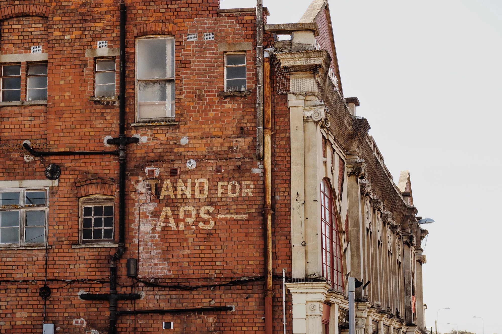 ClevedonBuilding_Mid.jpg