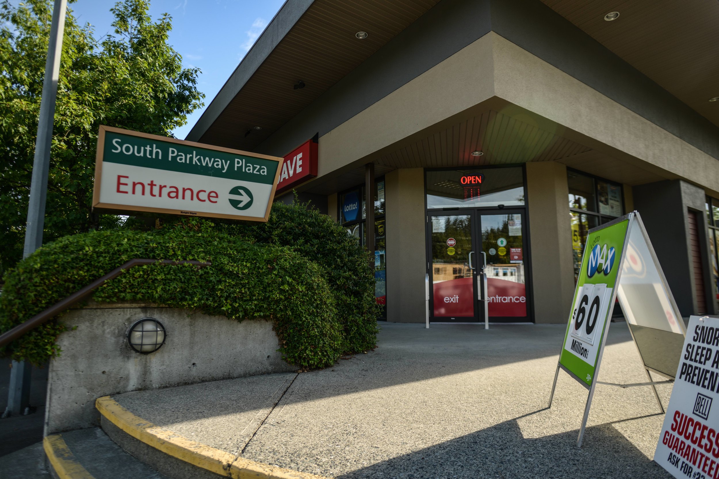 Portfolio South Parkway Plaza — Coal Harbour Realty Advisors