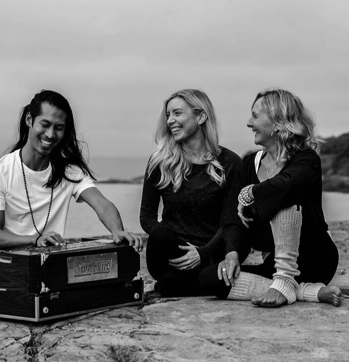 Living Yogic Wisdom Teacher Training