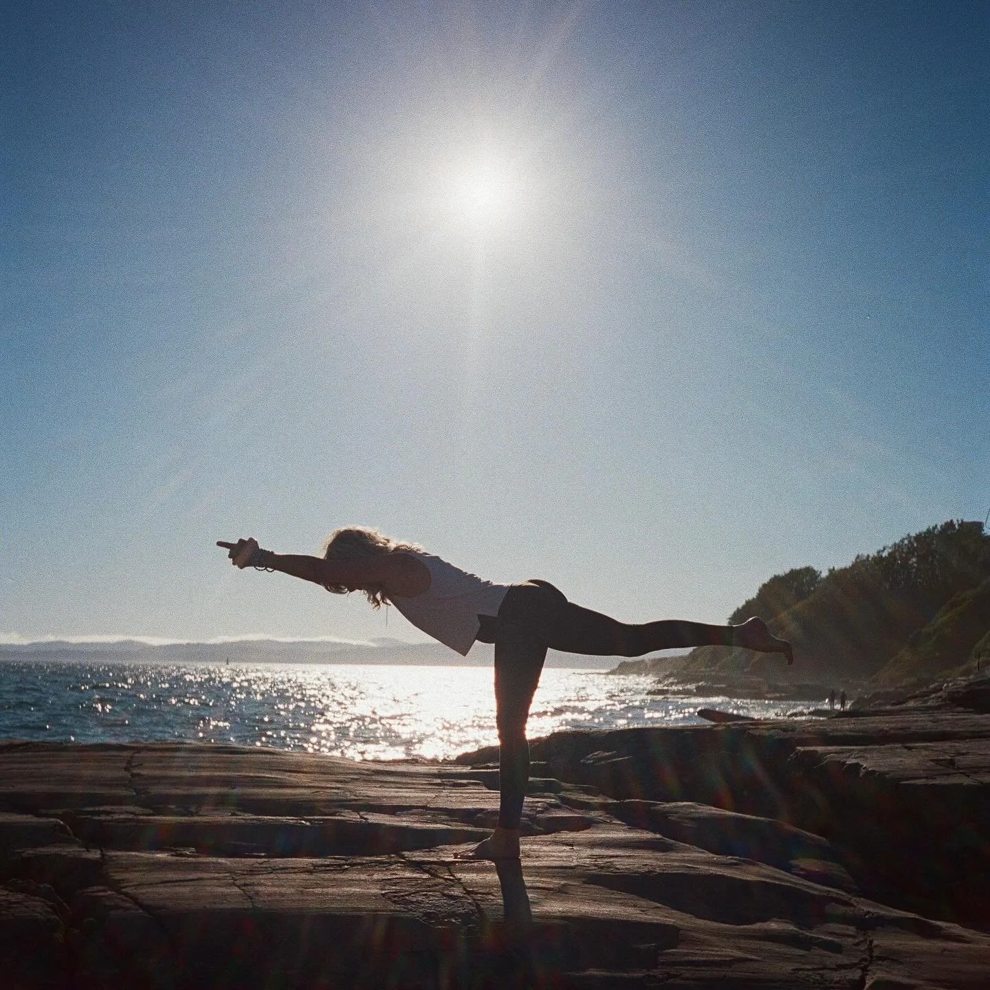 A little shout out to all of you who represents a pebble dropped into the pond of my life. I hope that you see the beautiful ripples you make in the water of the world. 
❤️