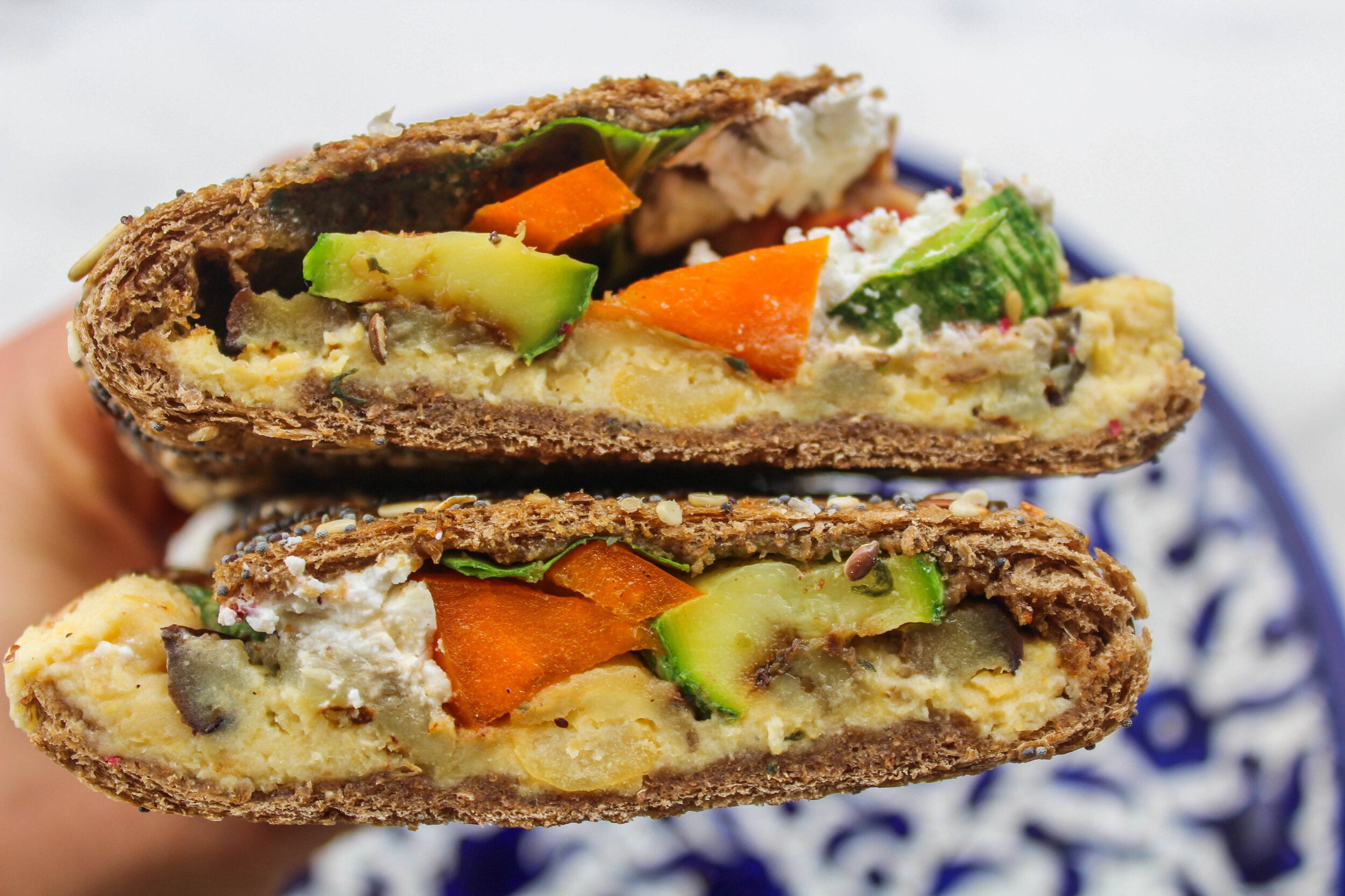  Mediterranean grilled veggie sandwich   ساندويتش الخضار المشوية بنكهة متوسطية 